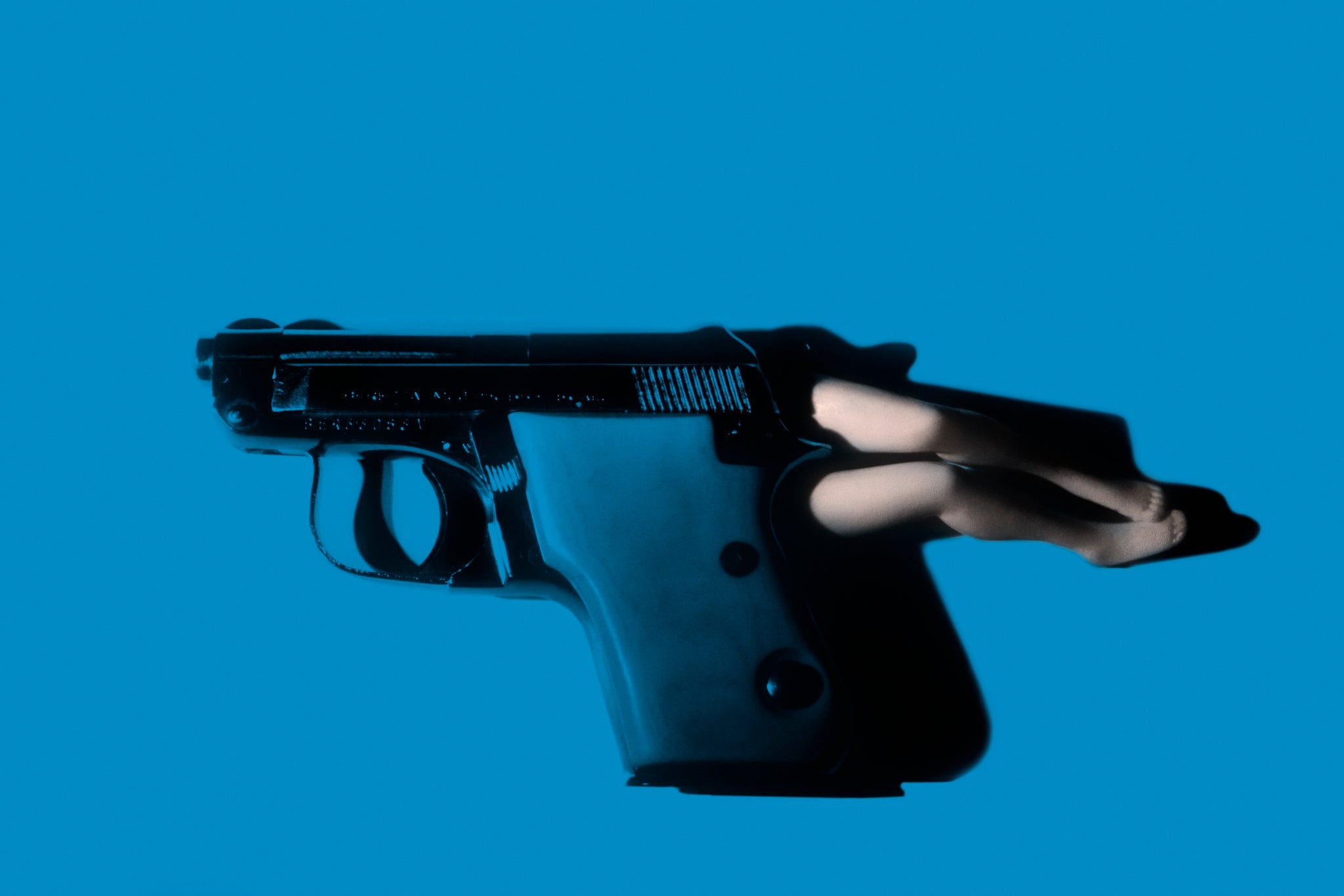 Lying Gun / color (blue), 2014
